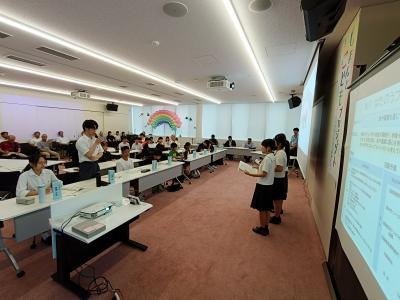 審査会の様子